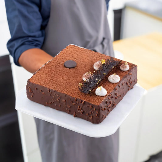 Exquisite Tiramisu Cake – 1 Kg