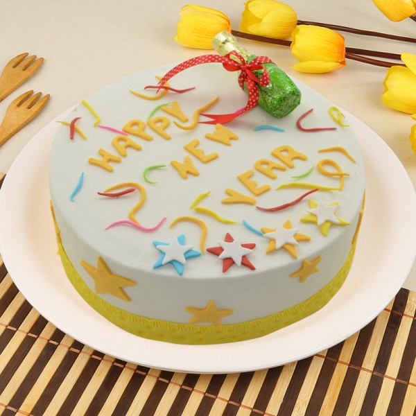 Pretty New Year's cake - Amazing Cake Ideas-thanhphatduhoc.com.vn