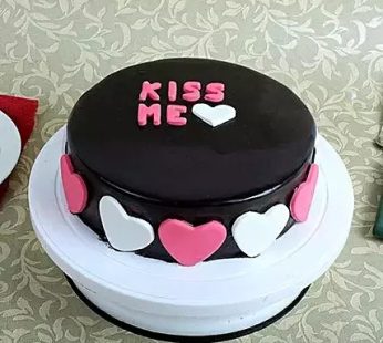valentine Day Kiss day Cake