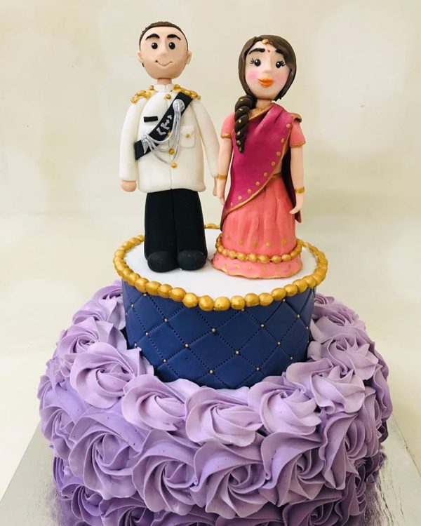Bride Groom Statue Cake
