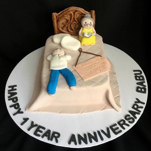 Foundant Anniversary Cake