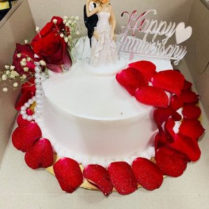 Anniversary Couple Cake