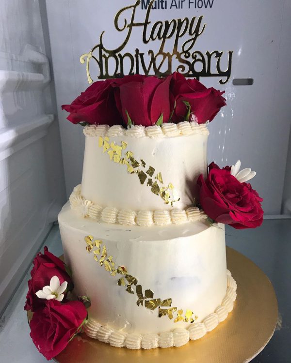2 Tier Anniversary cake