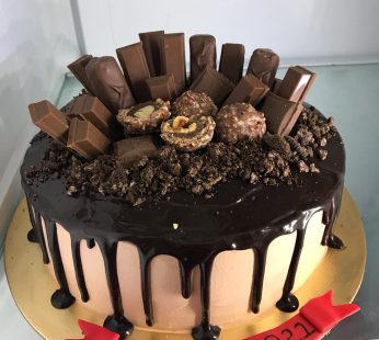 Kitkat choco cake