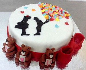 Valentines Cake Hearts & 3 Teddies